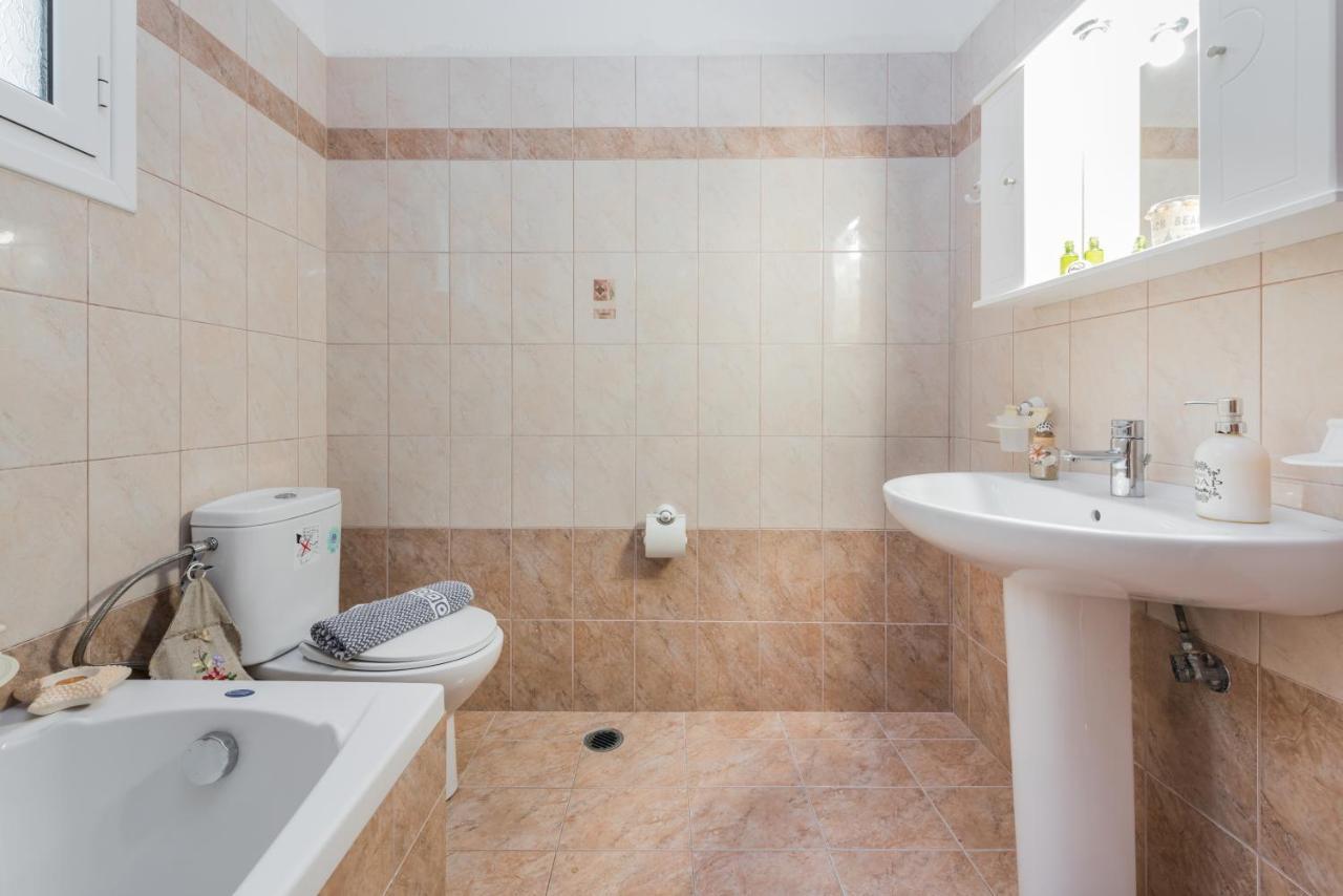 Domus Lukas Apartments Marathiás Buitenkant foto