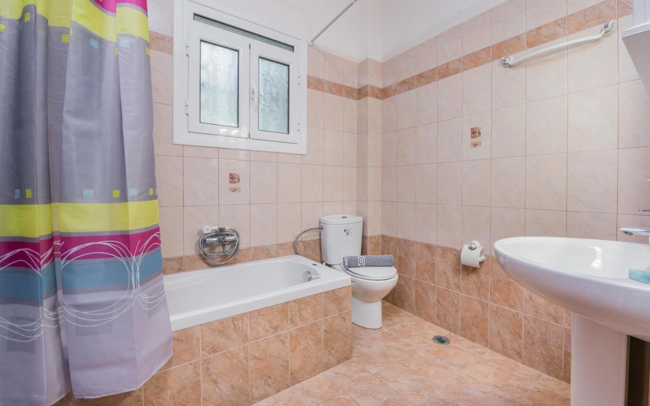 Domus Lukas Apartments Marathiás Buitenkant foto