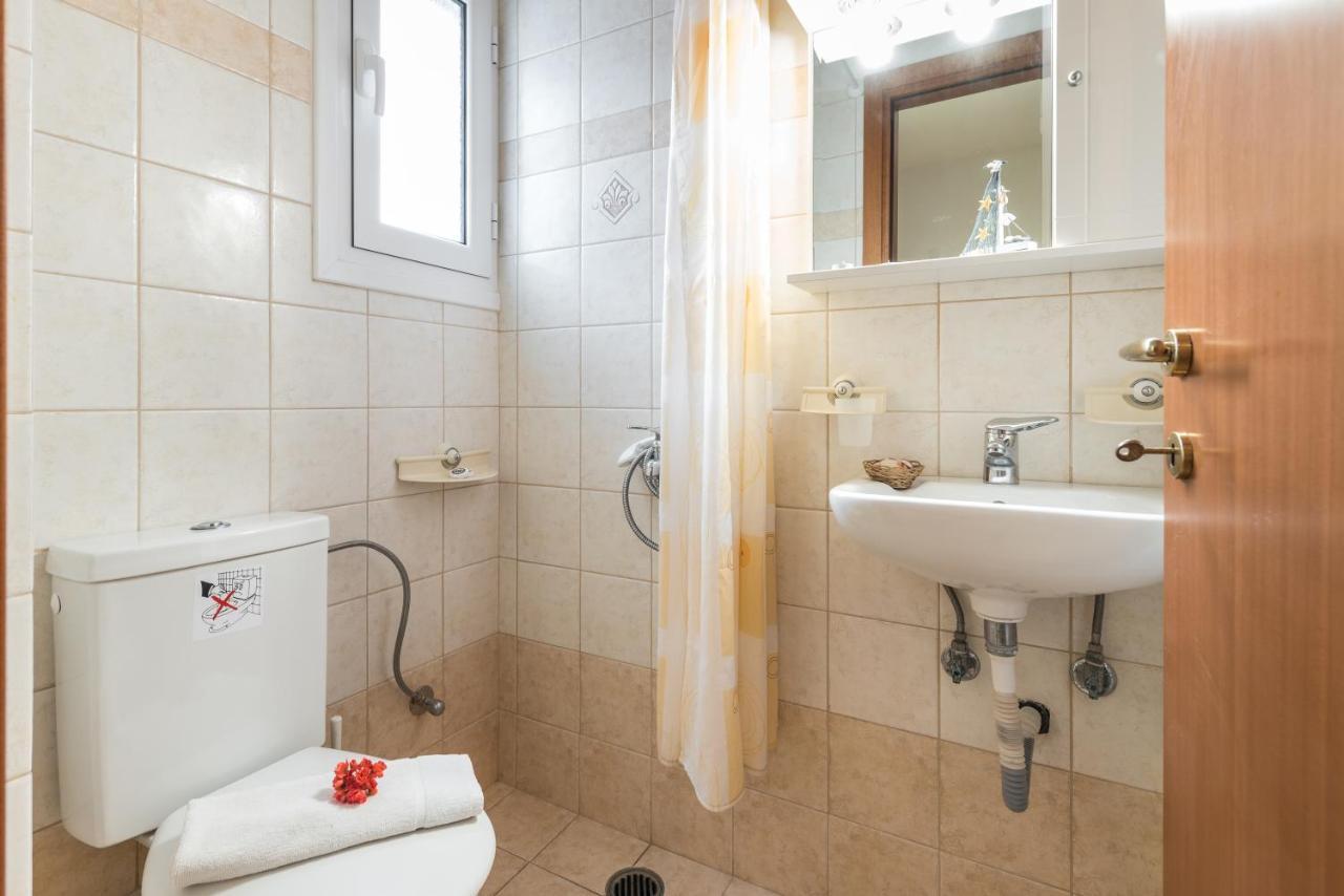 Domus Lukas Apartments Marathiás Buitenkant foto