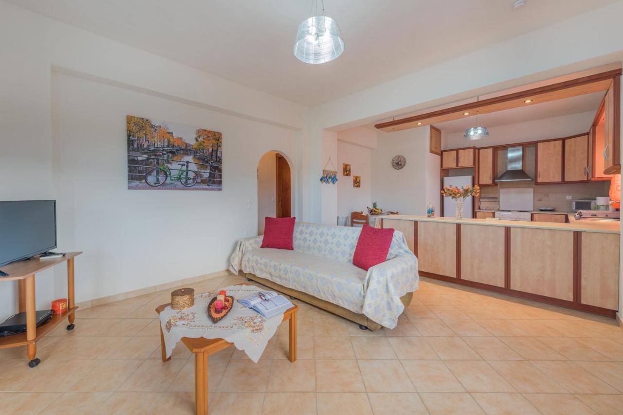Domus Lukas Apartments Marathiás Buitenkant foto